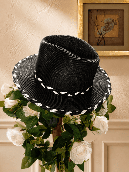 Chapeau country noir à bord large