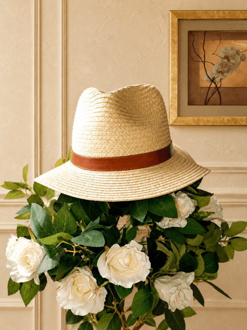 Chapeau en paille tressée 
