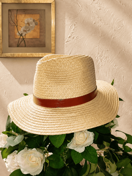 Chapeau en paille tressée 
