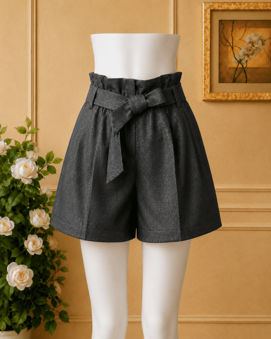Short paperbag noir à ceinture nouée