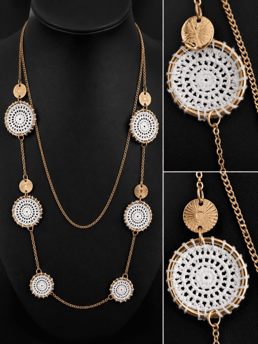Collier Long Bohème Médaillons Crochet Blanc & Doré