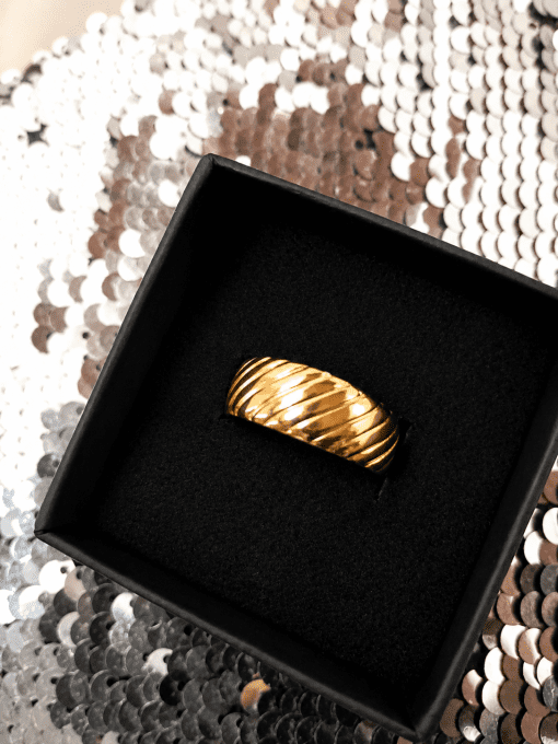 Bague dorée ajustable 